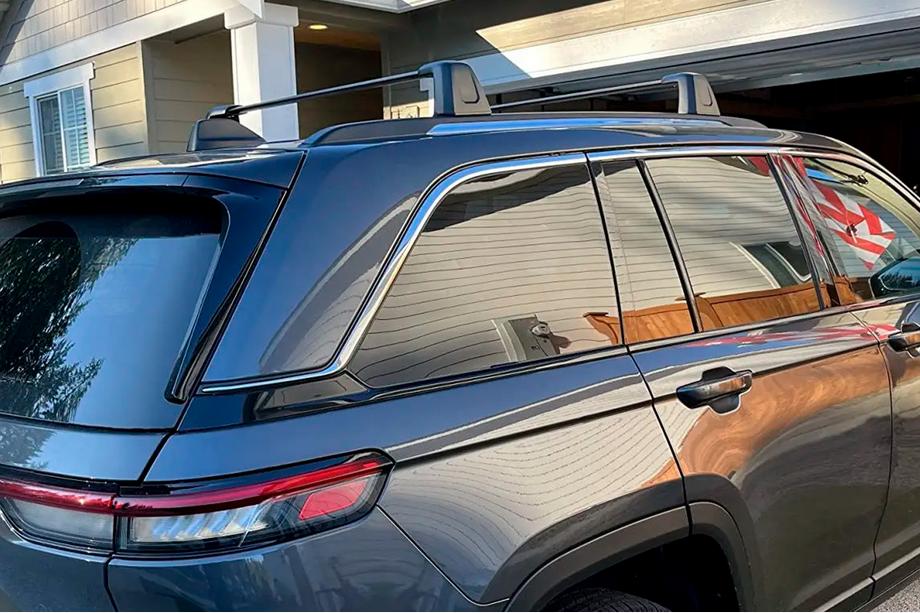 Jeep Grand Cherokee WL 2021– Strešni prtljažnik (prečne palice) za integrirane strešne nosilce OEM (2 kos) Image