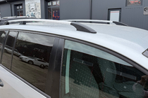 Volkswagen Touran 2010–2015 Kromirane strešne letve fotografija 3