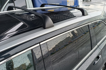 Toyota Highlander 2013–2019 Strešni prtljažnik (prečne palice) za integrirane strešne nosilce OEM (2 kos) Siva fotografija 1