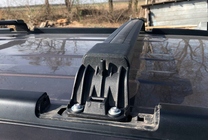 Nissan X-trail T31 2007–2014 Zaklepni OEM prečni nosilci za tovarniške pritrdilne točke (2 kosa) fotografija 12