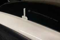 Tesla Model 3 2017– Zaklepni OEM prečni nosilci za tovarniške pritrdilne točke (2 kosa) fotografija 13