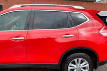 Nissan X-trail T32/Rogue 2014–2021 OEM strešne sani (2 kosa) fotografija 1