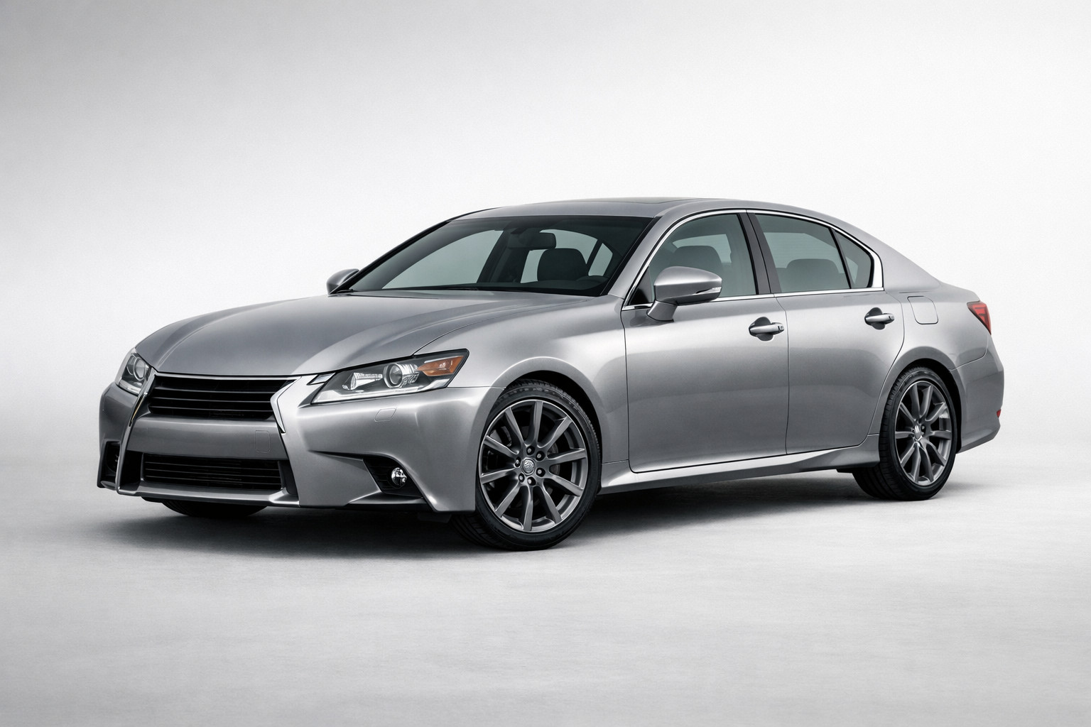 Pregled Lexus GS 2011-2020: limuzina za tiste, ki imajo dovolj Nemcev