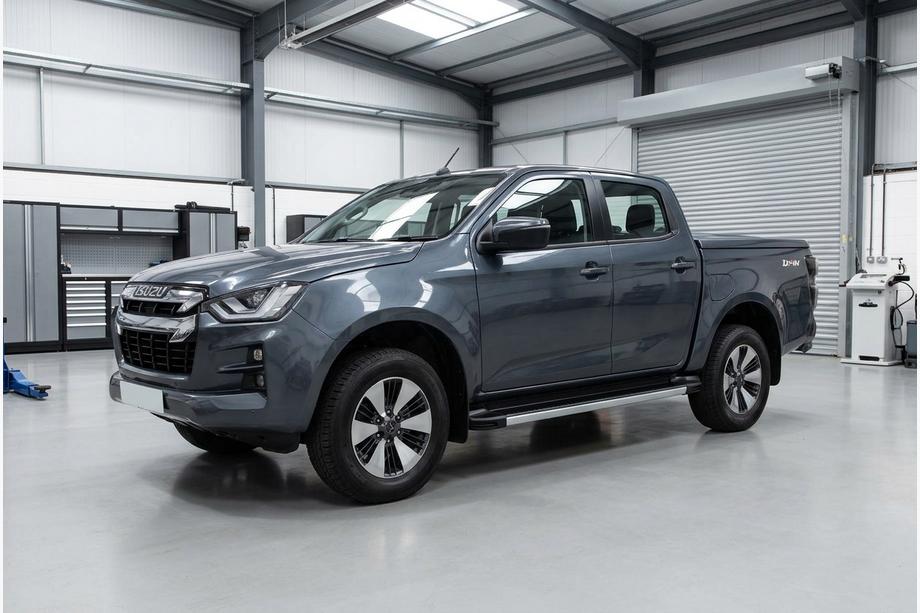 Isuzu D-Max 2019– Stranske stopnice Maya V1 (2 kosa, aluminij) Image