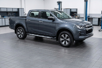 Isuzu D-Max 2019– Stranske stopnice Sunrise (2 kos, aluminij) fotografija 1
