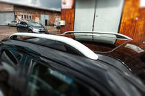 Nissan Juke 2010–2019 Strešne vzdolžne letve CROWN (mat siva) fotografija 2