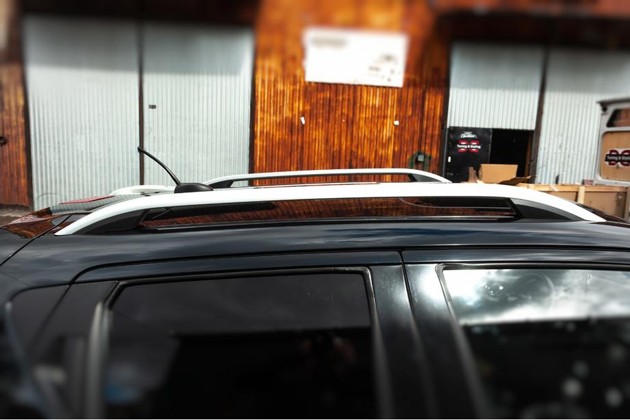 Nissan Juke 2010–2019 Strešne vzdolžne letve CROWN (mat siva) Image