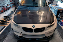 BMW serija 2 F22/F23 2014–2021 Pokrov motorja V4 (karbon) fotografija 1