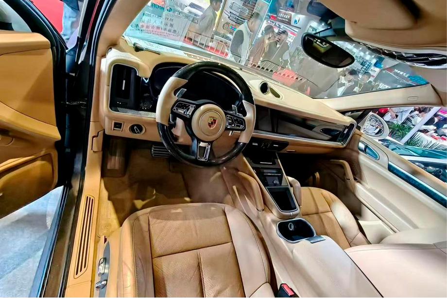 Porsche Cayenne 2018– Komplet za nadgradnjo notranjosti za Cayenne E4 2026 Image