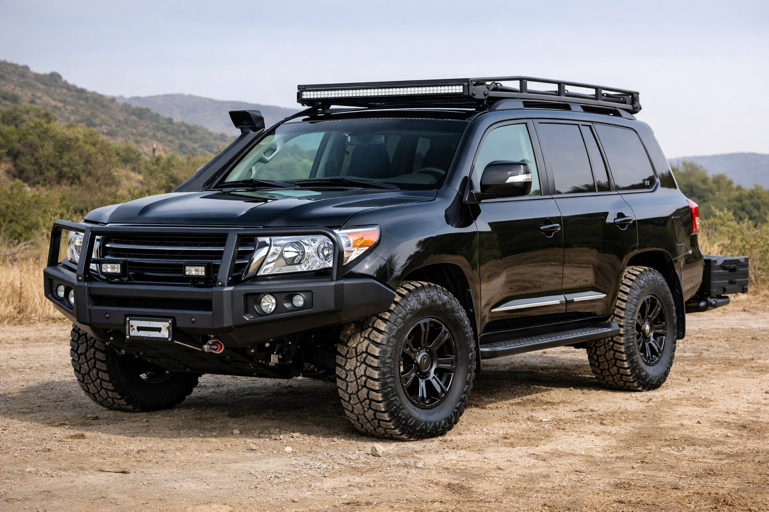 Proračunska nadgradnja Toyota Land Cruiser 200: kaj najprej