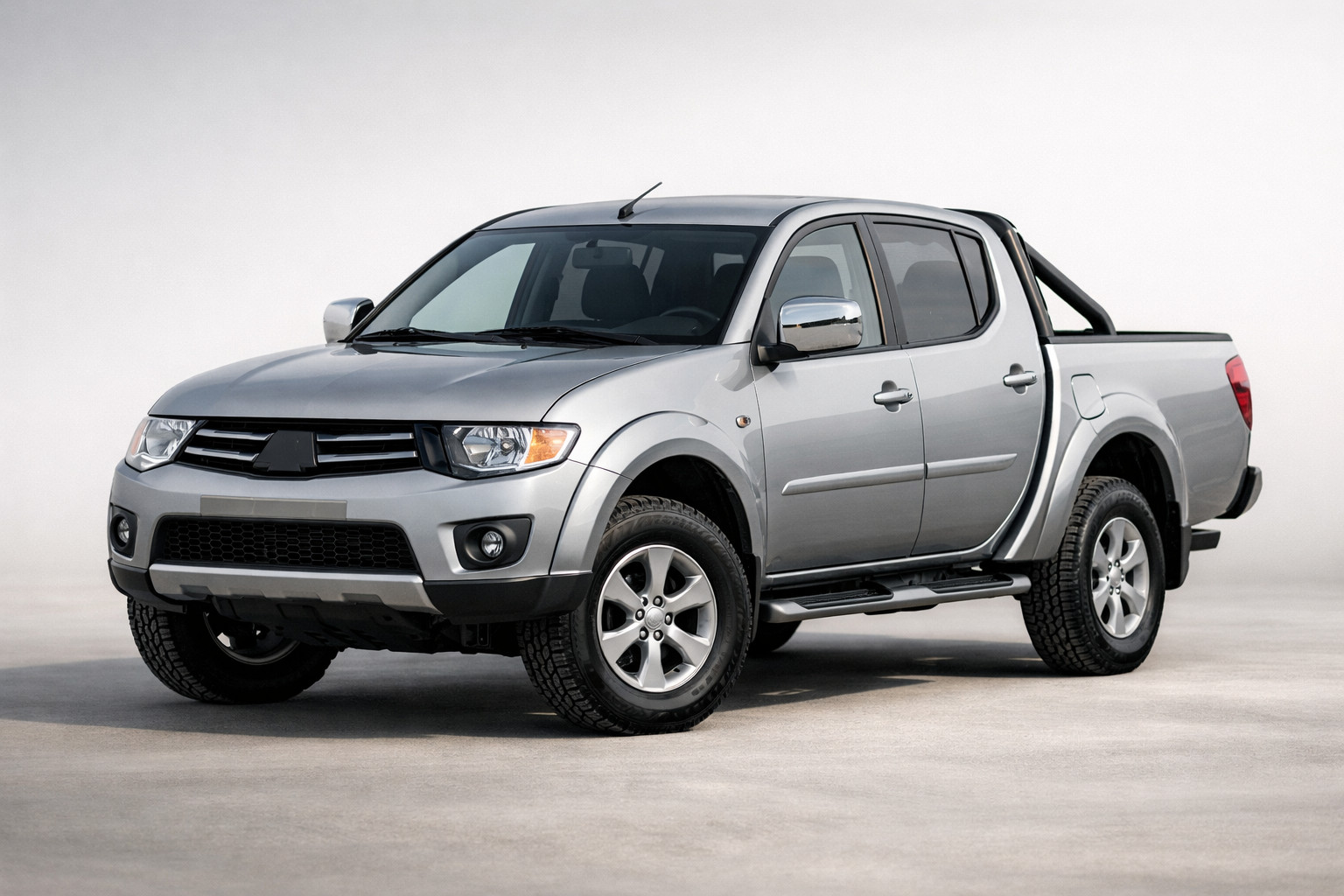 Mitsubishi L200 2006-2015: je še vedno močan delovni pick-up?
