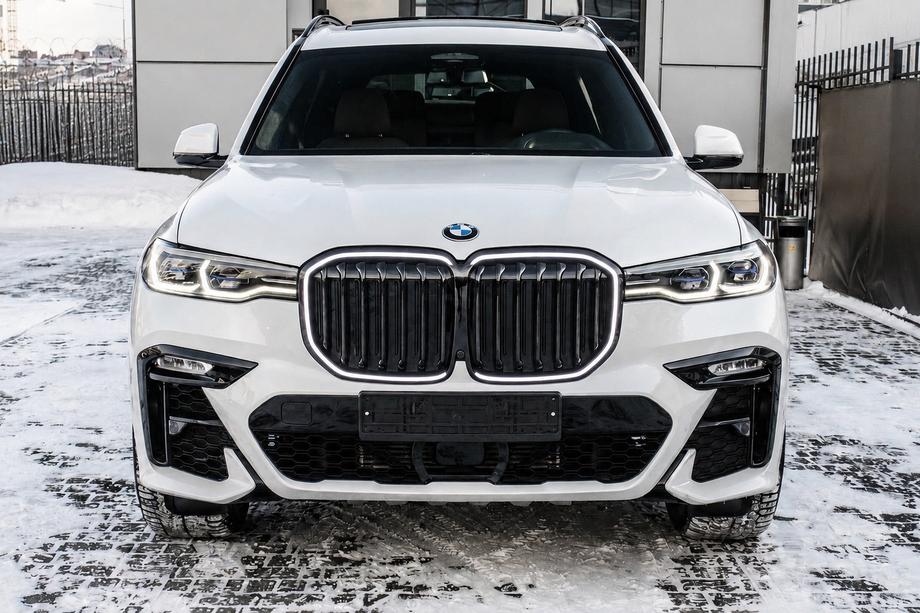 BMW X7 G07 2019– Ledvična maska 1 Bar LED (2019-2022, sijajno črna) Image