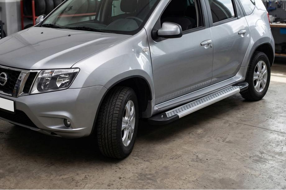 Nissan Terrano 2014– Stranske stopnice Vision New Grey (2 kos, aluminij) Image