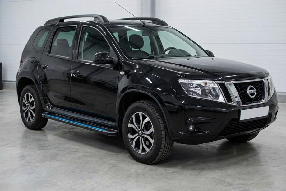 Nissan Terrano 2014– Bočne stopnice Maya Blue (2 kos, aluminij) Image
