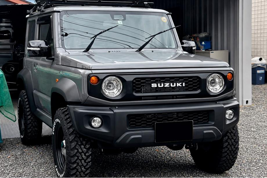 Suzuki Jimny 2018– Maska hladilnika (OffRoad) Image