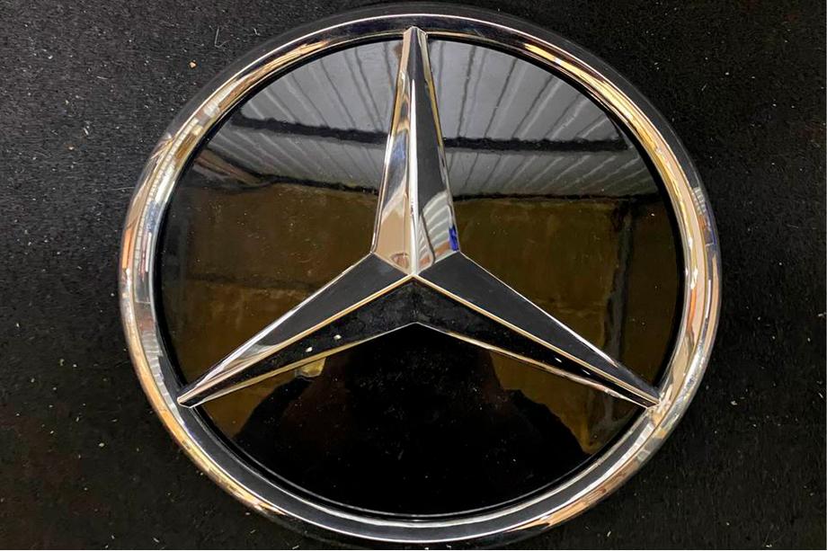 Mercedes ML W164 2005–2011 B-izbira Sprednji emblem s sijajnim ohišjem (18,4 cm) Fotografija 3