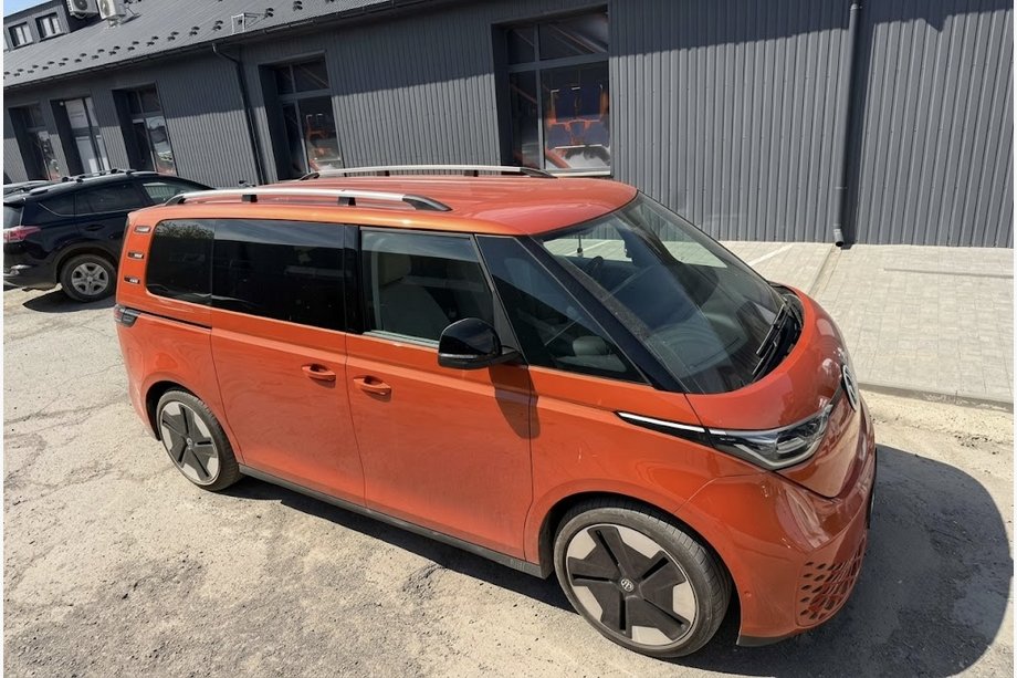 Volkswagen ID BUZZ 2022– Kromirane strešne letve (turški dizajn) Plastična noga Fotografija 7