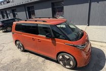 Volkswagen ID BUZZ 2022– Črne strešne vzdolžne letve (turški dizajn) fotografija 3