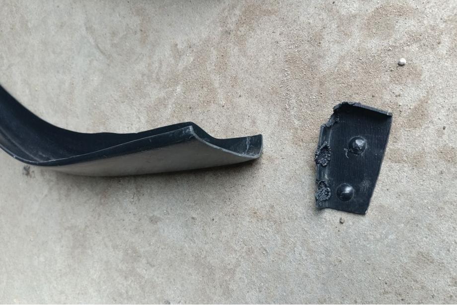 Honda Civic 1995–2001 Znižano Sprednji lip spojler DPT V-2 (sijajno črna) Fotografija 2