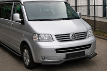 Volkswagen T5 Multivan 2003–2010 Sprednji zaščitni lok Wave Black (nerjavno jeklo) fotografija 1