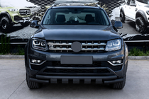 Volkswagen Amarok 2010–2022 Sprednji zaščitni lok F3-08.7 Black (nerjavno) fotografija 1