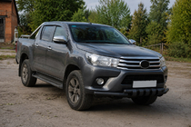 Toyota Hilux 2015– Prednja zaščitna cev F3-34 Black (nerjaveče jeklo) fotografija 2