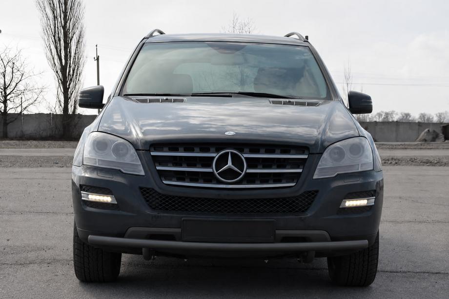 Mercedes ML W164 2005–2011 Sprednji zaščitni lok ST008 Black (nerjavno jeklo) Image