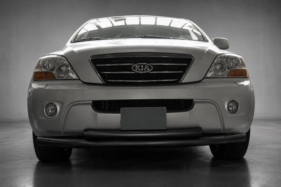 Kia Sorento I BL 2002–2009 Sprednji zaščitni lok ST014 Black (nerjaveče jeklo) Image