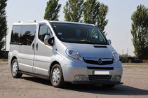Renault Trafic 2001–2015 Sprednji zaščitni lok ST014 Black (nerjaveče jeklo) fotografija 2