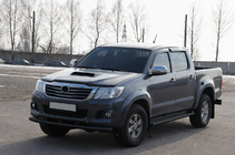 Toyota Hilux 2006–2015 Sprednji zaščitni lok ST014 Black (nerjaveče jeklo) fotografija 2