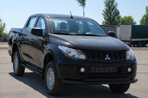 Mitsubishi L200 2015–2024 Sprednji zaščitni lok ST014 Black (nerjavno jeklo) fotografija 3