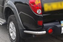 Mitsubishi L200 2006–2015 Zadnji vogali AK003 (2 kos, nerjavno jeklo) fotografija 1