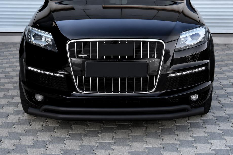 Audi Q7 2005–2015 Sprednji zaščitni lok ST017 Black (nerjaveče jeklo) Image