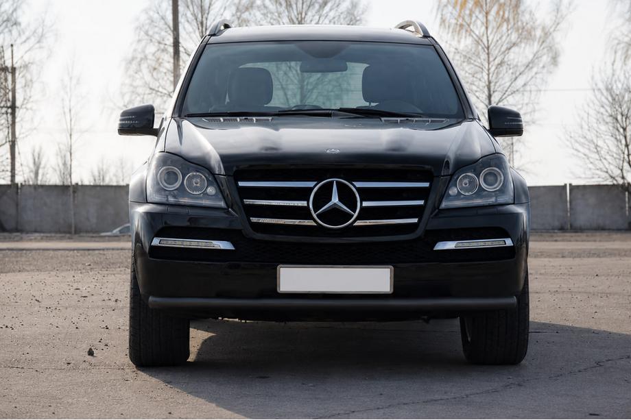Mercedes GL class X164 2006–2012 Sprednji zaščitni lok ST008 Black (nerjaveče jeklo) Image
