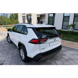 Integrirane strešne letve črne OEM V2 (aluminij) Toyota Rav 4 2019–2025 fotografija 1