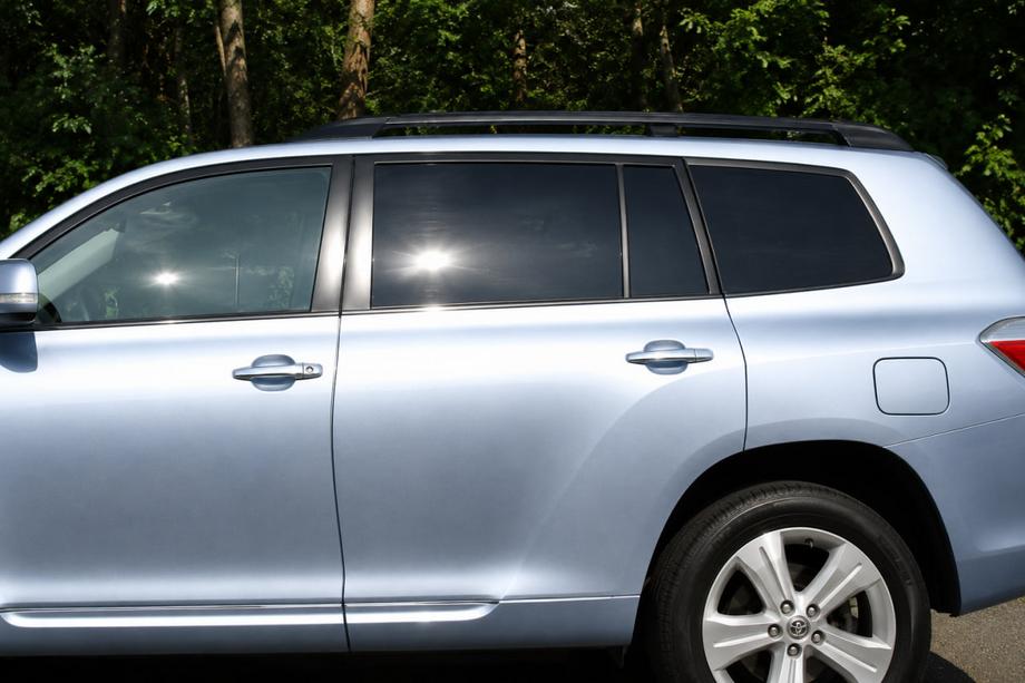Toyota Highlander 2008–2013 Strešne tirnice črne OEM (aluminij) Image