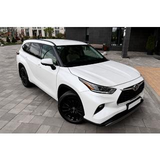 Črne OEM strešne sani (ABS plastika) Toyota Highlander 2019–