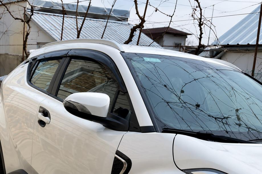 Toyota C-HR 2016–2023 Integrirani strešni nosilci sivi OEM (ABS plastika, montaža z lepilom) Image