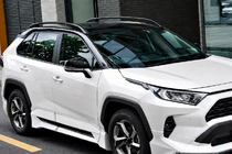 Toyota Corolla Cross 2020– Črne OEM strešne vzdolžne letve (aluminij) fotografija 3
