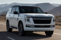 Nissan Patrol Y63 2025– Integrirani strešni nosilci črni OEM (aluminij) fotografija 3
