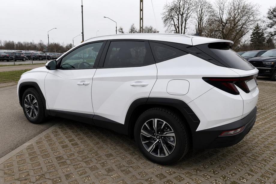 Hyundai Tucson NX4 2021– Integrirani strešni nosilci sivi OEM (Long, aluminij, montaža z lepilom) Image