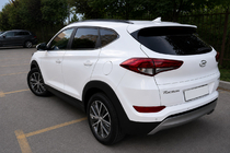 Hyundai Tucson TL 2016–2021 Integrirani strešni nosilci, črni OEM (ABS plastika, montaža z lepilom) fotografija 3