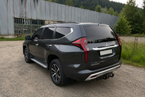 Mitsubishi Pajero Sport 2015– Integrirane strešne letve črne OEM (2019-, aluminij) fotografija 3