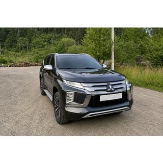 Integrirane strešne letve sive OEM (2019-, aluminij) Mitsubishi Pajero Sport 2015– fotografija 1
