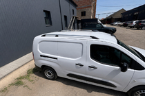 Citroen Berlingo/Multispace 2018– Kromirane strešne letve (turški dizajn) Dolge, kovinske noge fotografija 1