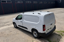 Citroen Berlingo/Multispace 2018– Kromirane strešne letve (turški dizajn) Dolge, kovinske noge fotografija 6