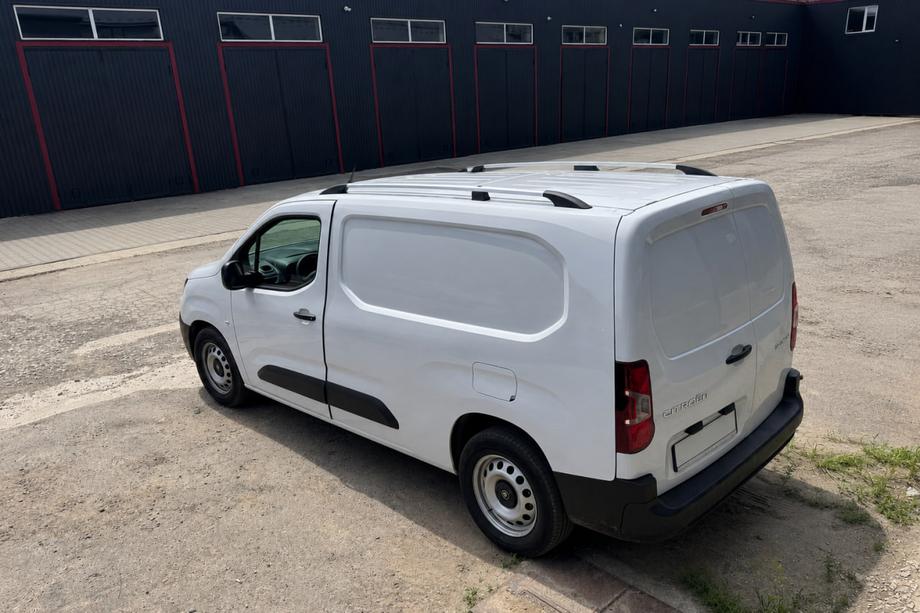 Citroen Berlingo/Multispace 2018– Kromirane strešne letve (turški dizajn) Standardna medosna razdalja, kovinske noge Fotografija 6