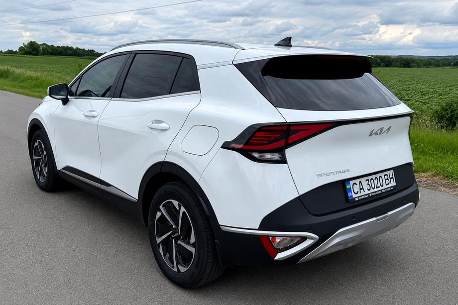 Kia Sportage 2021– Integrirani strešni nosilci sivi OEM (ABS plastika, montaža z lepilom) Fotografija 3