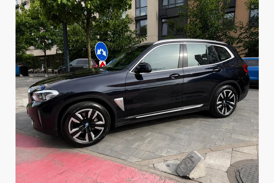 BMW X3 G01 2018– Integrirani strešni relingi, krom OEM (aluminij) Image