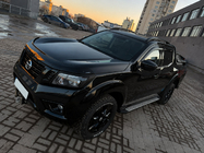 Nissan Navara/NP300 2016– Črne OEM strešne letve (ABS plastika, montaža z lepilom) fotografija 1
